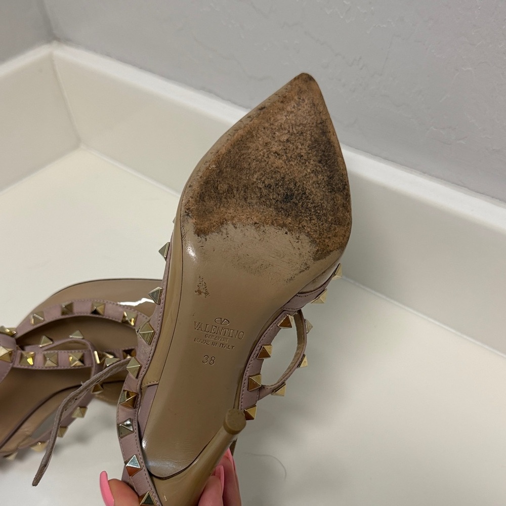 Valentino Nude Patent Leather Rockstud T-Strap Pumps - Picture 3 of 7
